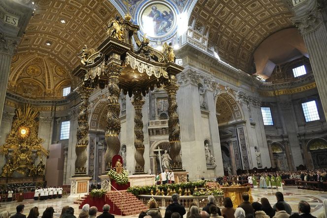 Pilny apel z Watykanu. Chodzi o chorego papieża Franciszka. Proszą o jedno!