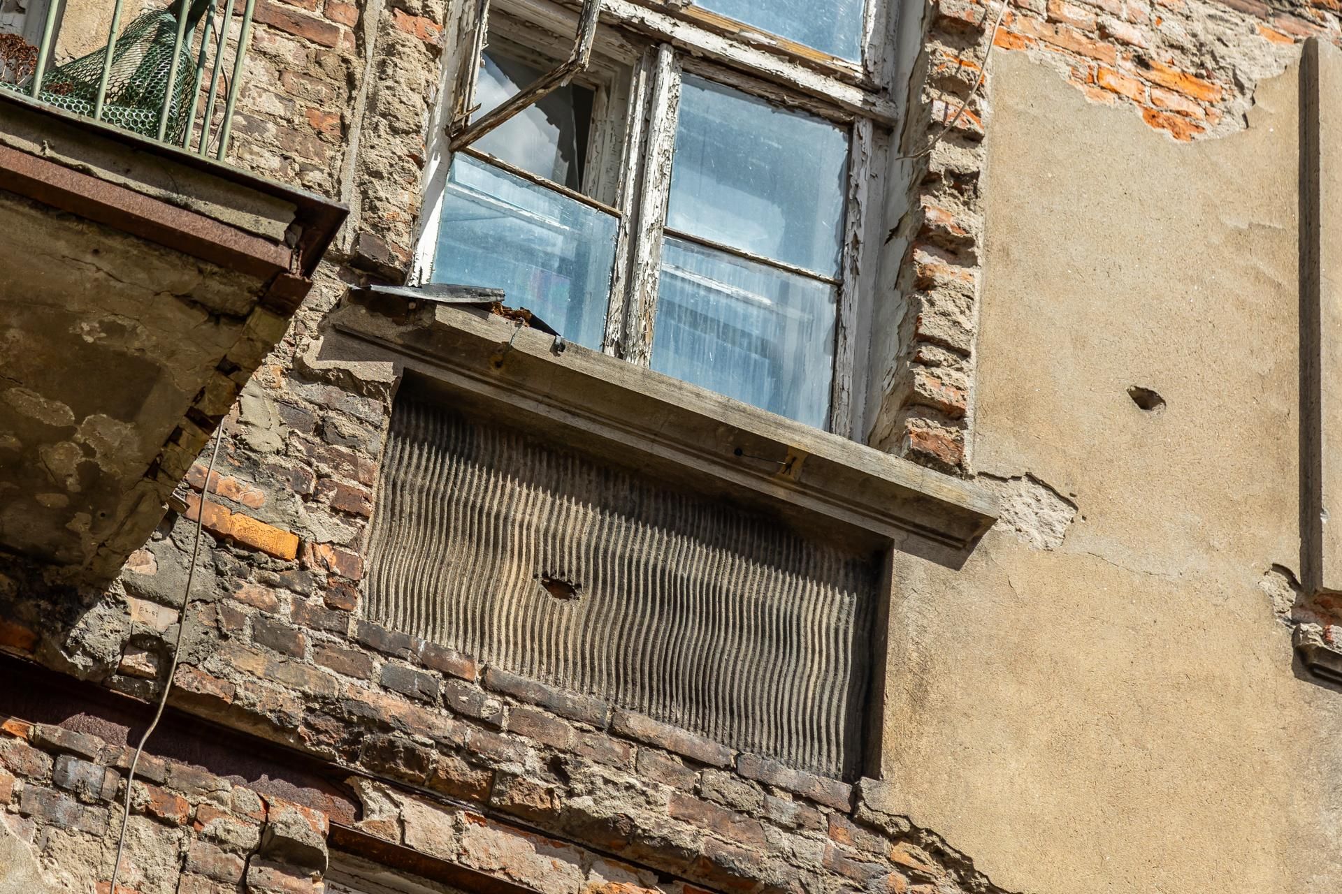 Kamienica przy ul. Węgierskiej 6 w Warszawie