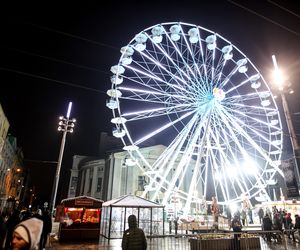 Świąteczna atmosfera na Rynku. Odwiedziliśmy katowicki jarmark bożonarodzeniowy