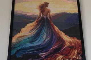 Prace Jolanty Talachy wykonane są metodą haftu diamentowego