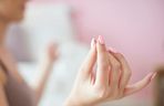Minimalistyczne, eleganckie, pasują do wszystkiego. Princess nails to najmodniejszy manicure na lato 2025