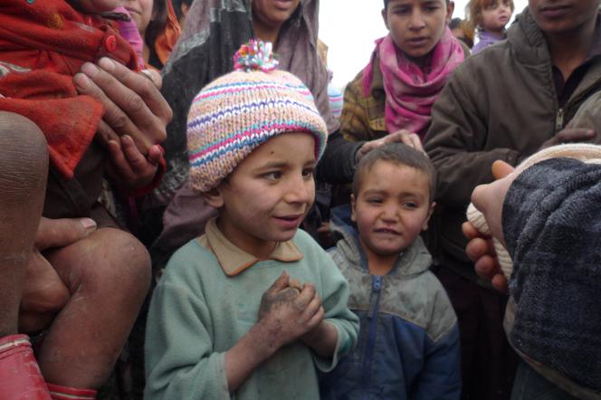 Dziergamy czapeczki dla afgańskich dzieci