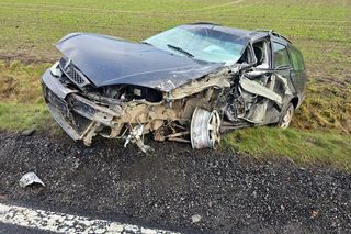 Strażacy w żałobie po wypadku na DK 25 pod Bydgoszczą. Zginął emerytowany funkcjonariusz [ZDJĘCIA]