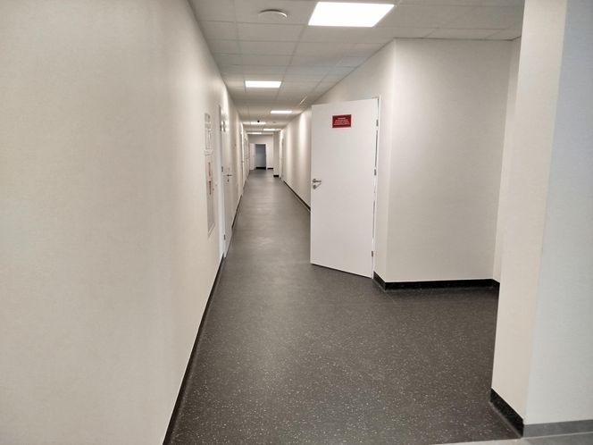 W budynku BCU nr 2 w Siedlcach znajduje się duża hala i 11 sal szkoleniowych, które zostały bardzo nowocześnie wyposażone.