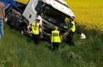 Tragiczny wypadek pod Wągrowcem! Nie żyją dwie osoby, w tym dziecko [ZDJĘCIA]