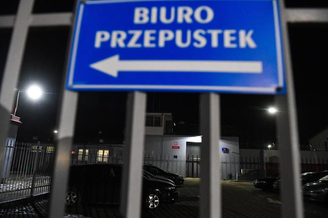 Politycy PiS pod aresztem, do którego trafili Mariusz Kamiński i Maciej Wąsik