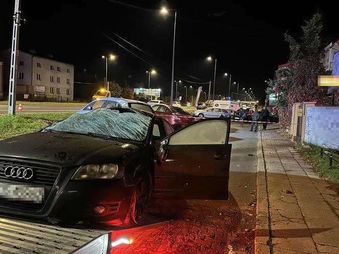 Mercedesem staranował 9 aut. Nocna demolka na Targówku
