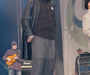 Zaskakujące kulisy życia Kuby Badacha. Śpiewał w chórkach u największych gwiazd, a jego ślub był wydarzeniem roku