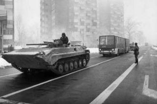 Czołgi i wozy bojowe na ulicach. 35 lat temu wprowadzono w Polsce stan wojenny. Trójmiasto pamięta o tragicznych wydarzeniach