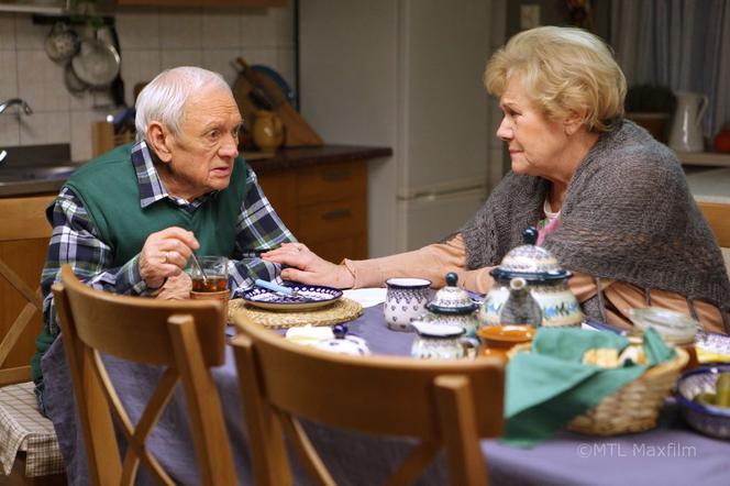 M jak MIŁOŚĆ odc. 988. Lucjan Mostowiak (Witold Pyrkosz), Barbara (Teresa Lipowska)