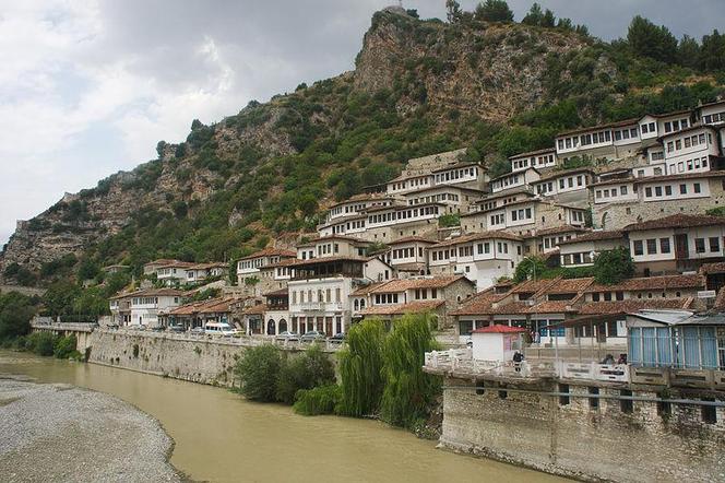 Berat. Miasto tysiąca okien z listy UNESCO, które trzeba zobaczyć