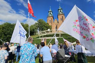 Radośnie przeszli ulicami Gniezna