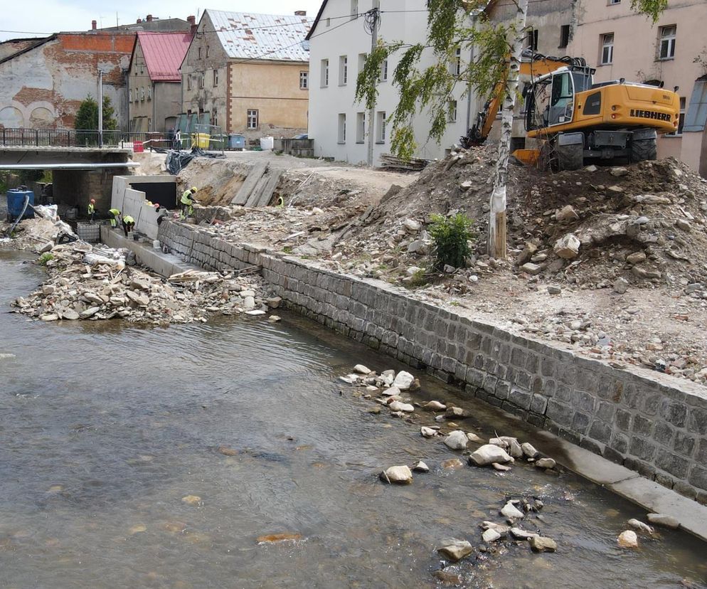 Rok po powodzi. Południe Polski wciąż się odbudowuje