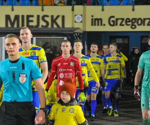 Elana Toruń - Zawisza Bydgoszcz 1:1, zdjęcia kibiców, opraw i piłkarzy ze Stadionu Miejskiego im. Grzegorza Duneckiego