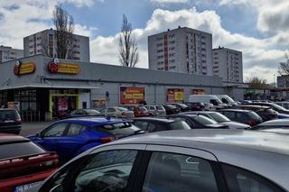 Mordercza wojna dyskontów. Toruńskie warzywniaki tylko na niej zyskują!