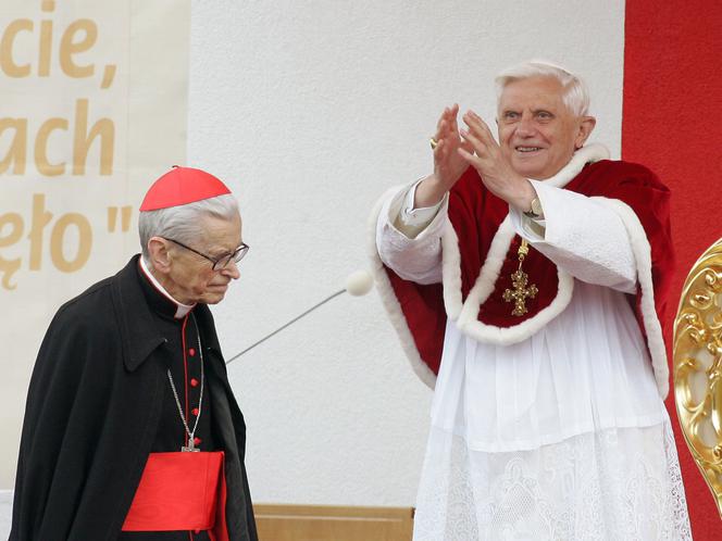 ZMARŁ KARDYNAŁ MACHARSKI.