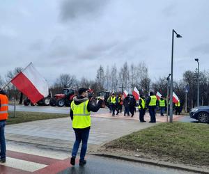 Protest przy wjeździe do Warszawy