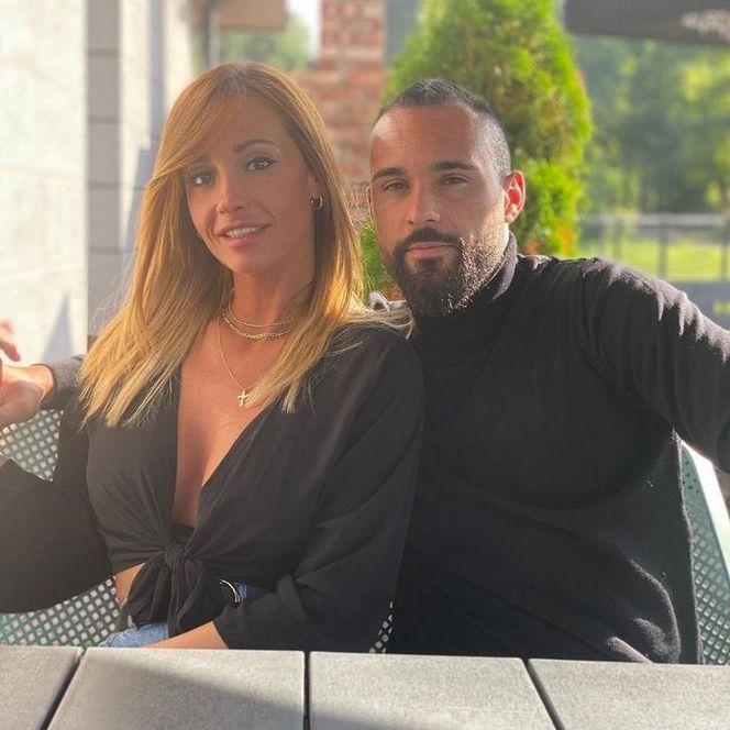 Sheyla Felguera, Ivi Lopez