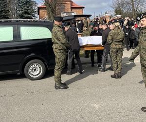 Pogrzeb 20-letniego Roberta. Żołnierz zmarł na poligonie w Drawsku Pomorskim