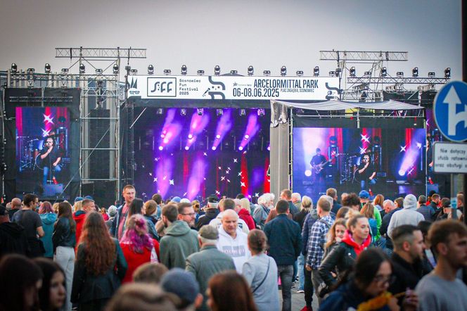 Trzeci dzień Sosnowiec Fun Festival. Na scenie Oskar Cyms, Krzysztof Cugowski i Lady Pank