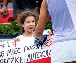 Iga uszczęśliwiła małą Oliwkę