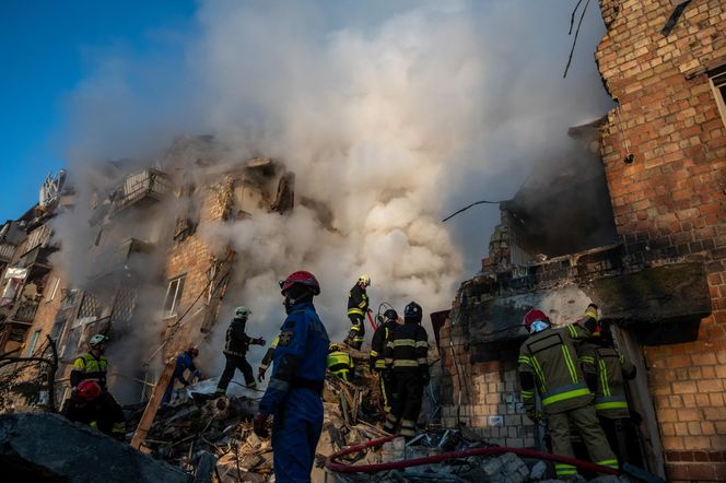 Do 23 wzrosła liczba ofiar śmiertelnych rakietowo-dronowego ataku Rosji na Kijów