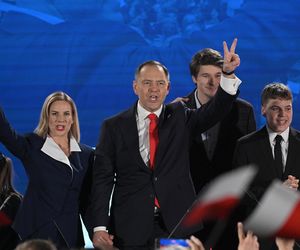 Wyniki late poll wyborów prezydenckich. Karol Nawrocki prowadzi! 