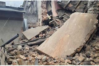 Zawalił się pustostan w Piotrkowie Trybunalskim. Strażacy przeszukali gruzowisko