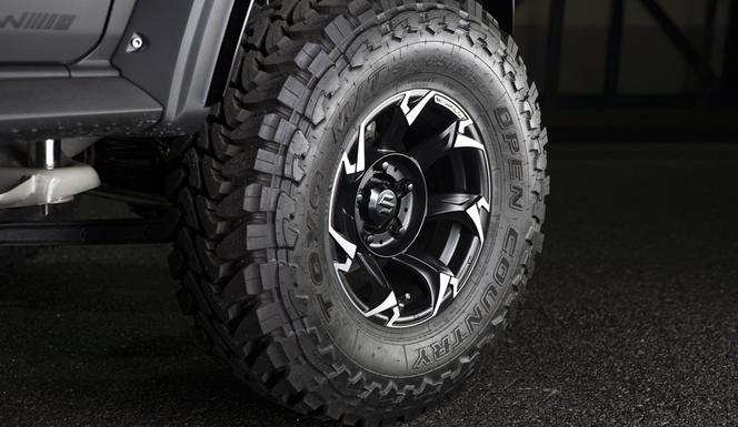 Suzuki Jimny Black Bison