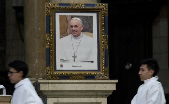 Watykan. Źródła: w leczeniu papieża potrzeba czasu i cierpliwości