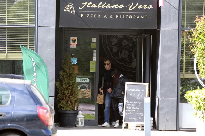 Maciej Orłoś i Paulina Koziejowska zjedli pizze, a potem poszli na rehabilitację