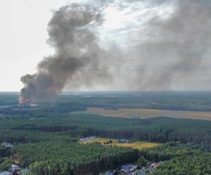 Pożar hali pod Zieloną Górą. Ewakuacja mieszkańców