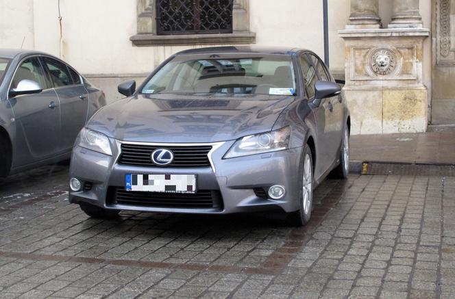 Lexus GS 300h - Jacek Majchrowski ma nową limuzynę