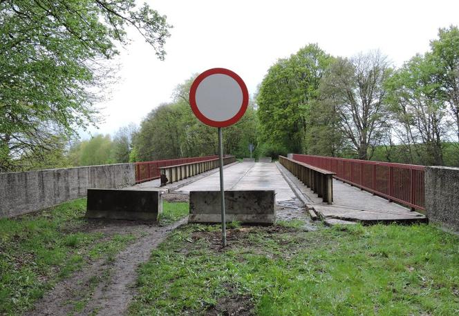 Wiadukt nad autostradą A6