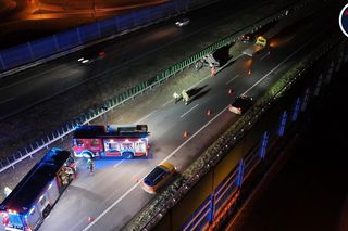 Dachowanie na S8. Jedna osoba trafiła do szpitala