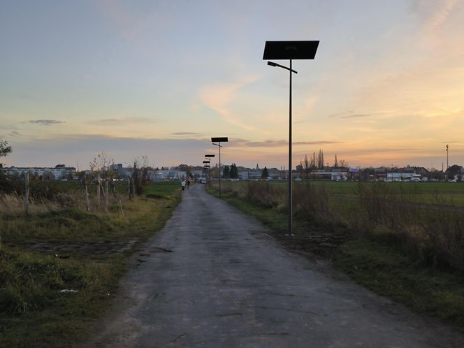 Nowe lampy na Antonińskiej