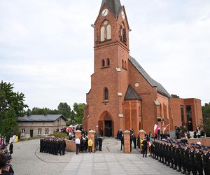 Pogrzeb druha Krystiana Dułaka. Wzruszająca ceremonia w Sierakowicach