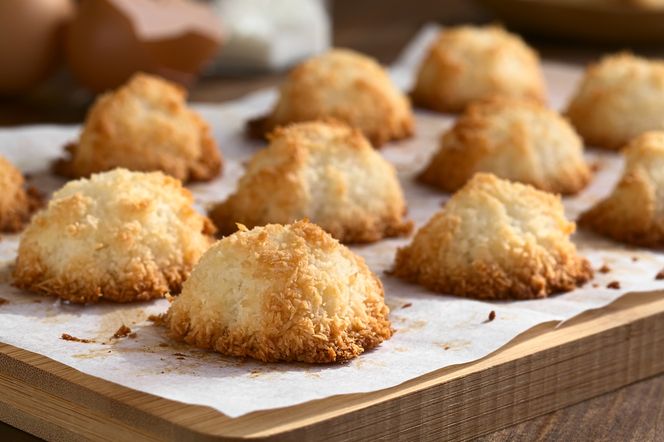 Domowe makaroniki kokosowe. Tylko 3 składniki!