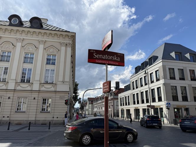 Biurowiec Plac Zamkowy w Warszawie