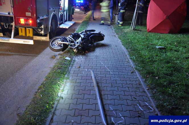 Motocyklista jechał bez kasku i zginął! Tragiczny wypadek w Kisielicach! [ZDJĘCIA]