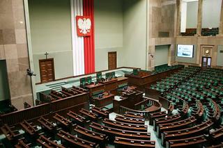 Sejm podjął decyzję ws. aborcji. Wymowna reakcja Jarosława Kaczyńskiego