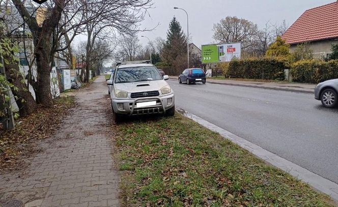 Mistrzowie parkowania w natarciu. Wolna amerykanka w wykonaniu kierowców z Wrocławia 