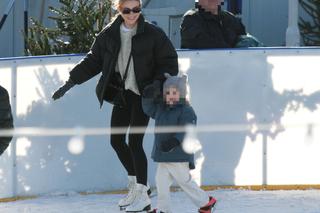  Kasia Tusk z rodzina na łyżwach