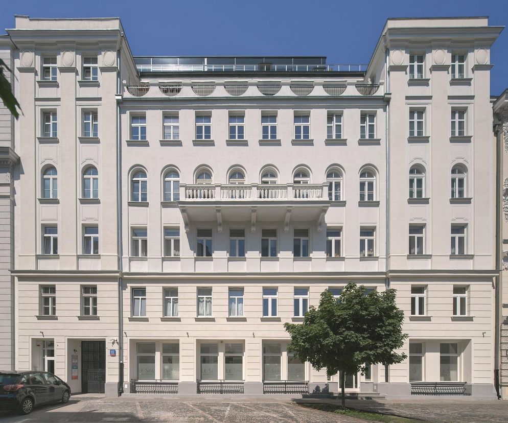 przebudowa i nadbudowa na cele mieszkalne kamienicy frontowej, Warszawa ul. Mokotowska