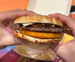 Taki widok na premierze Burgera Drwala w McDonalds. Wielkie zaskoczenie.