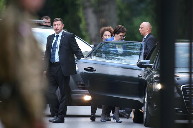 Kondukt żałobny Ewy Kopacz