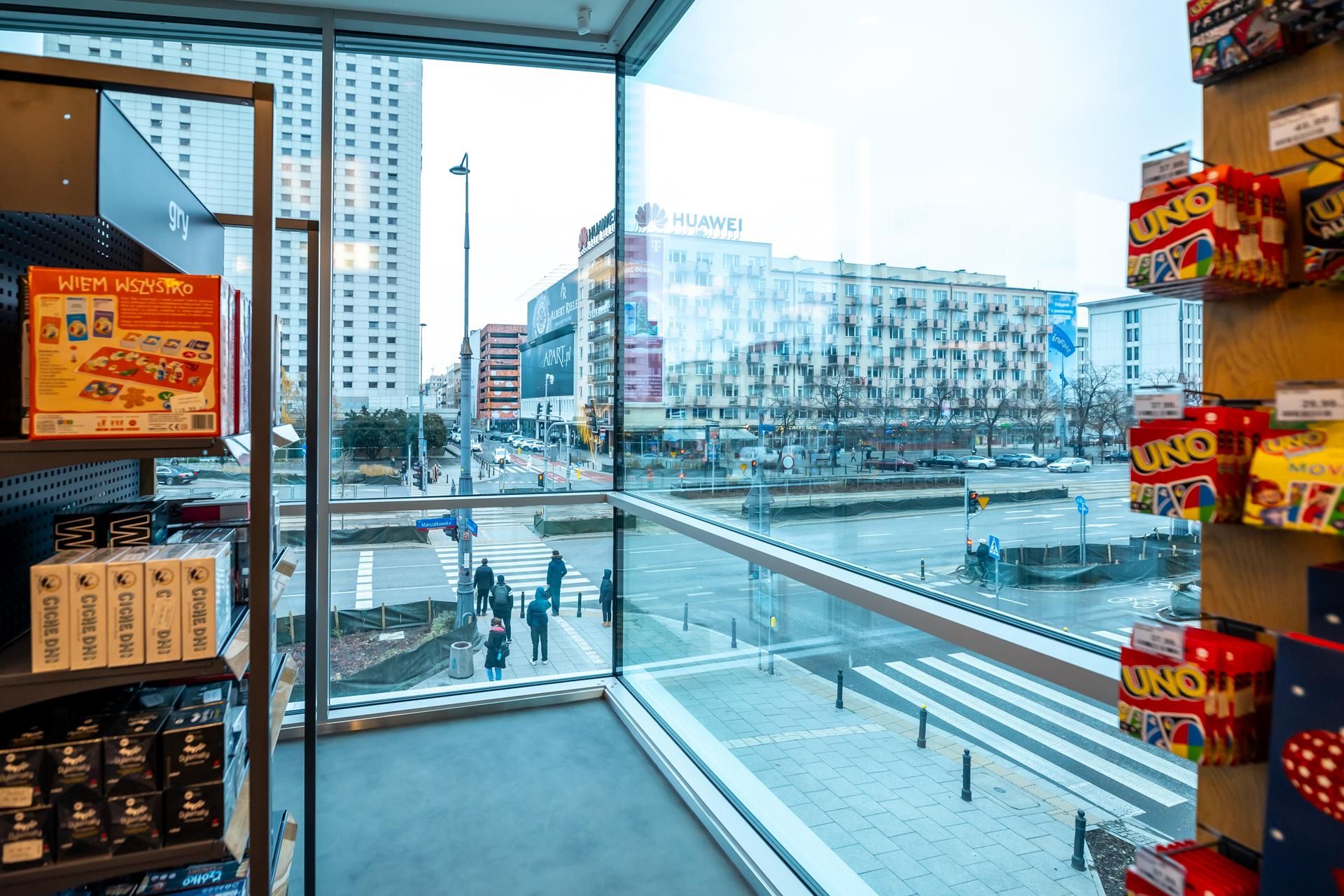 Wnętrza odnowionej "Cepelii" w Warszawie