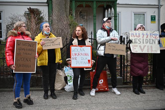 Manifestacja pod konsulatem Rosji w Gdańsku