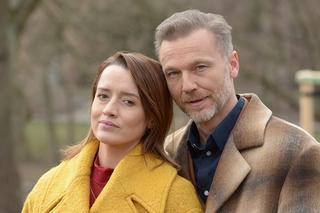 Pierwsza miłość, odcinek 3966: Laura zapomni o koszmarze z Biernackim. Los przygotuje dla niej kolejną, szokującą niespodziankę!