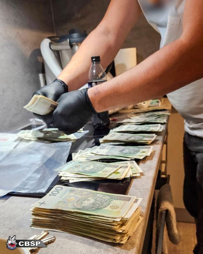 CBŚP zlikwidowało narkobiznes pseudokibica. Zobacz, co znaleźli!